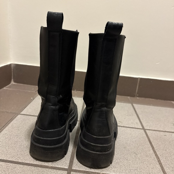 Zara black leather boots - Picture 6 of 7